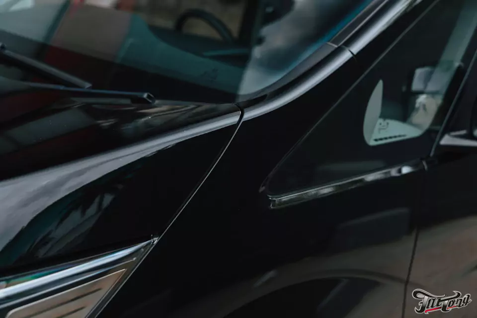 Забронировали Honda Stepwgn прозрачным глянцевым полиуретаном